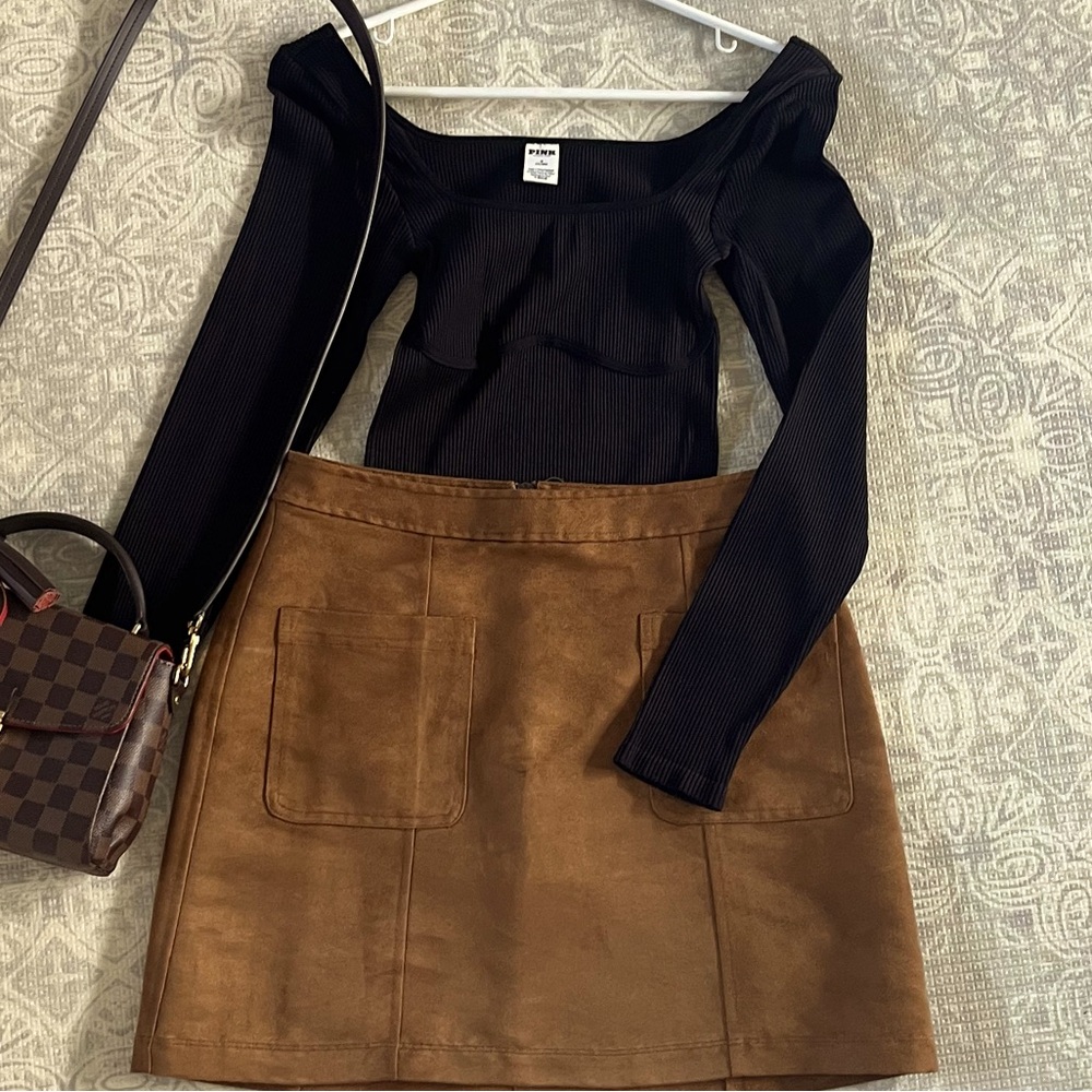 Suede style skirt